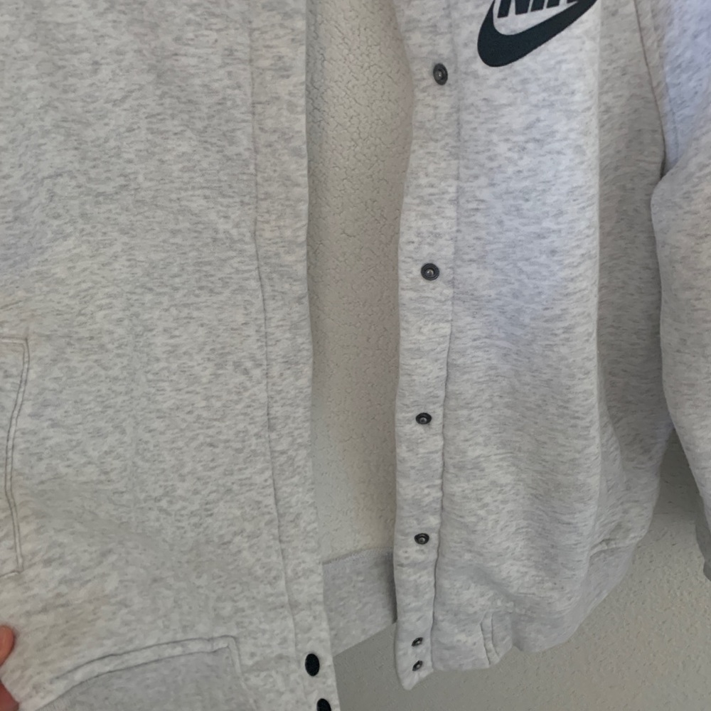 Nike button up - Picture 3 of 4